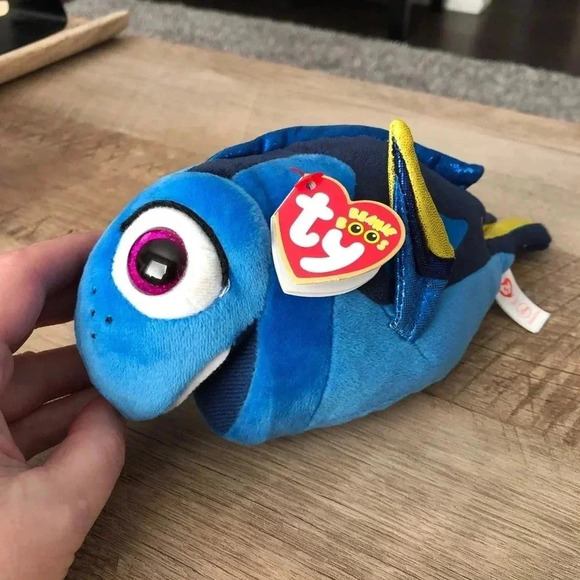 Disney Ty Beanie Dory from Finding Nemo - Picture 1 of 8